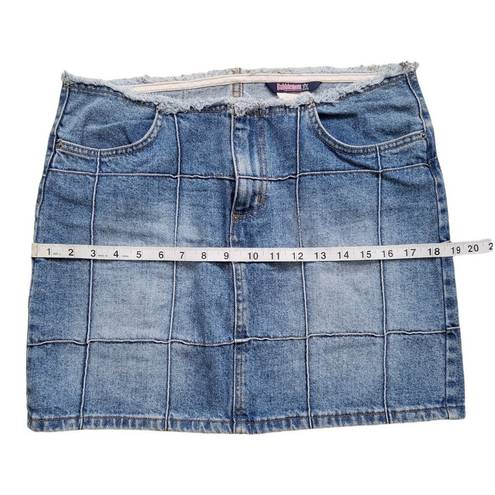 Bubblegum  USA Mini Skirt Womens 9/10 Denim Distressed Patchwork 90s Y2K VTG