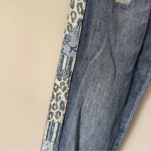 Pilcro  Anthropologie Slim Boyfriend Crop Jeans Patchwork Side Leg Distressed Zip