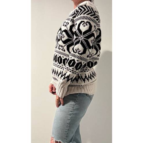 Ralph Lauren  Classic Fair Isle Knit Sweater in Cream/Black. Sz Medium