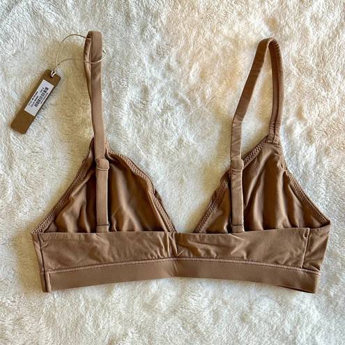 SKIMS NWT  Fits Everybody Triangle Bralette - Size Small