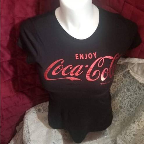 Coca-Cola  black tee shirt. Size Junior L. 15-17. Sort sleeve. 100% cotton