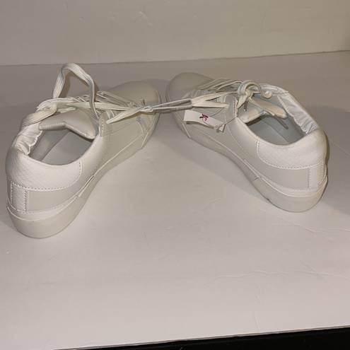 Nicole Miller New York Emily All White Lace Up Sneakers Size 8 New No box