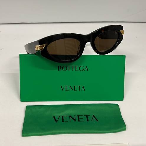 Bottega Veneta NWOT  Sunglasses