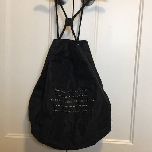 United Colors Of Benetton Vintage 90’s  black Backpack Drawstring Travel Bag.