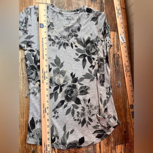 Krass&co G.H Bass &  Grey Floral V-neck Long Sleeve Top