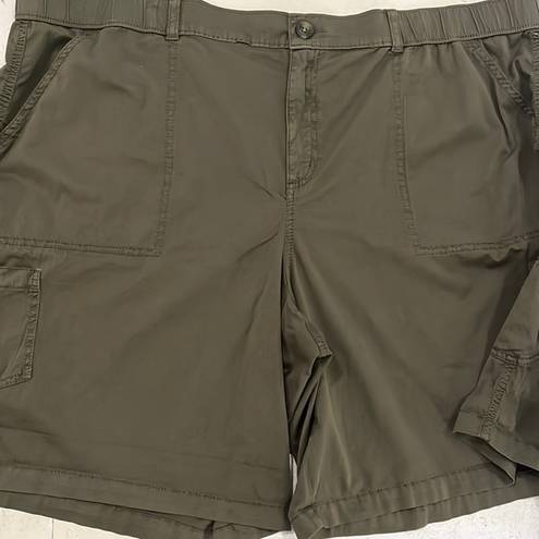 Sonoma Women Bermuda Shorts 24W Olive 🫒 Green