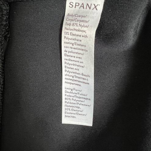 Spanx  Faux Leather Leggings Medium Black Cropped Capri Pull On Skinny Wide Waist