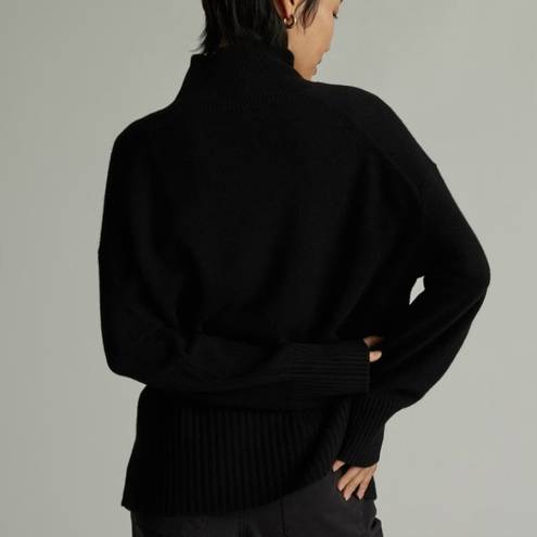 Everlane  The Cashmere Oversized Turtleneck Sweater Black