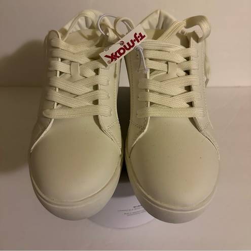 Nicole Miller New York Emily All White Lace Up Sneakers Size 8 New No box