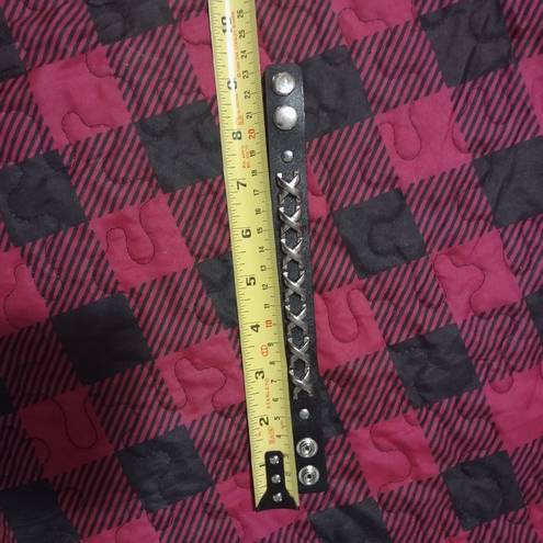 Hot Topic New sk8 skate Metal goth rock n roll bracelet cuff studded snap black silver