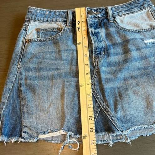 American Eagle  Button‎ Distressed Jean Skirt Women's Size 4