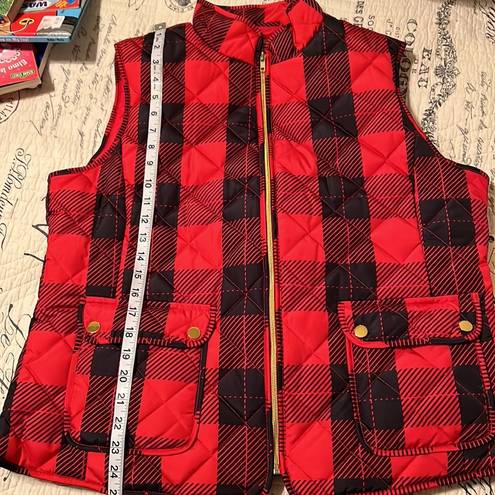 St. John’s Bay St. John's Bay Puffer Vest plaid NWT