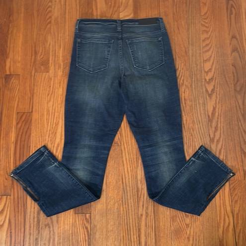 DKNY  City Ultra Skinny Jeans Distressed Dark Wash size 4