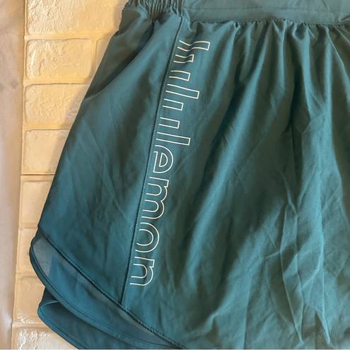 Lululemon  Hotty Hot Skirt 6 Long