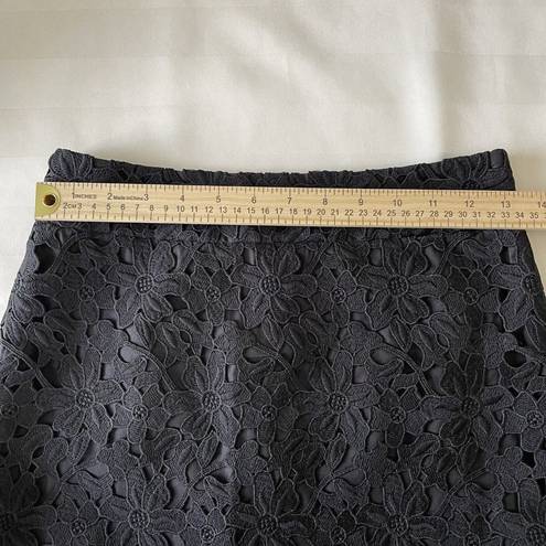 Kate Spade  NEW YORK Black Lace Skirt Size 0 Pencil Skirt