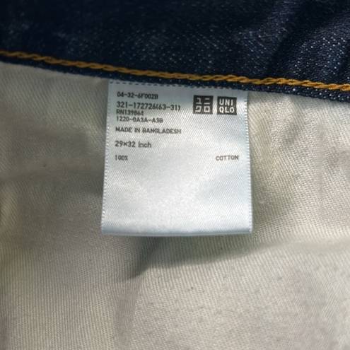 Uniqlo  mid rise, straight leg, regular fit jeans in women’s size 29.