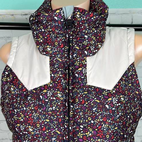 Nike  6.0 floral puffer vest. Like new. Small. florals w/cream accents EUC