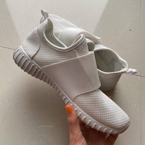 Twisted White Velcro Sneakers