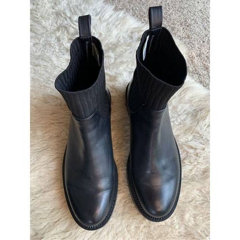 Blondo  Hallie Waterproof Chelsea Bootie Black Size 9