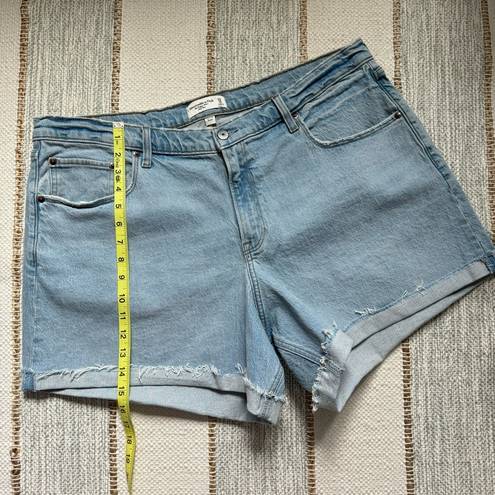 Abercrombie & Fitch  The Baggy Blue Light Wash Mid Rise Denim Short 6” Women’s 34