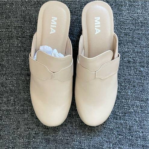 MIA NEW  Jennifer Clog Beige Slip On Chunky Vegan Leather Faux Wood Women’s 8