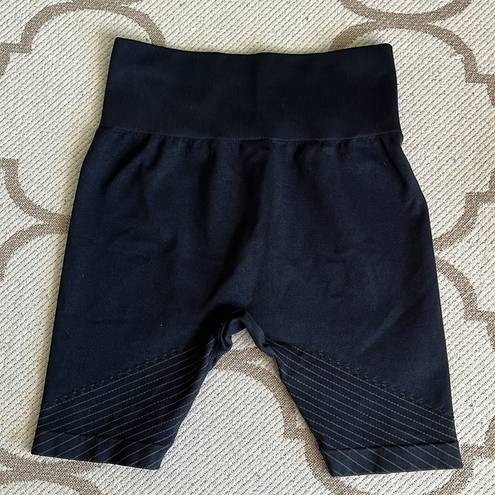 JoyLab  Compression seamless extra high rise 7” inseam bike shorts