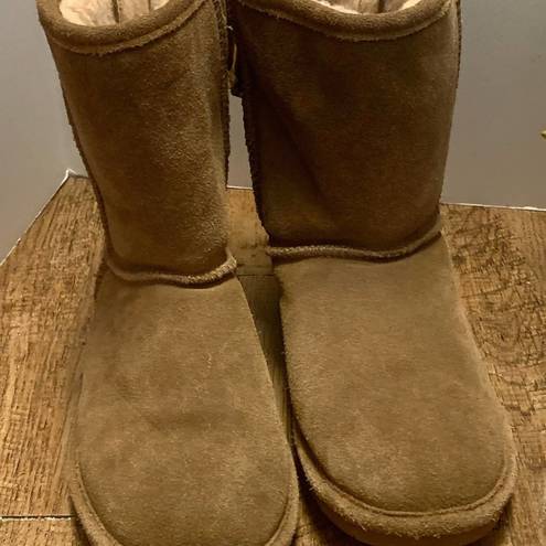 BEARPAW  Hickory ELIZABETH II Suede BOOTIE Women WOOL LINING Like NEW SIZE 7 US