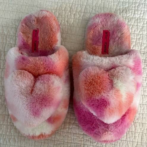 Betsey Johnson BETSY JOHNSON Fuzzy Pink‎ White Heart Slippers Size Extra Large 11-12