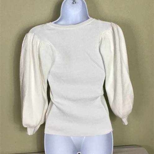 RD Style   Women Cream knit top Sz. M