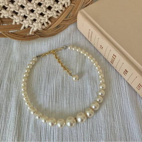 American Vintage Vintage “Ligeia” Ivory Wire Pearl Choker Structured Gold Classic Femme Bridal