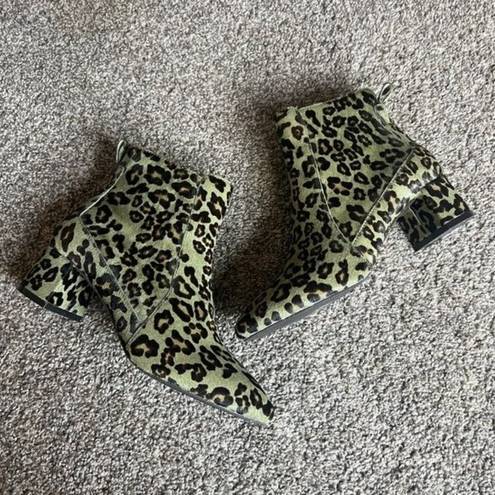 Jack Rogers  booties cow fur cheetah print 6 1/2 Medium heeled