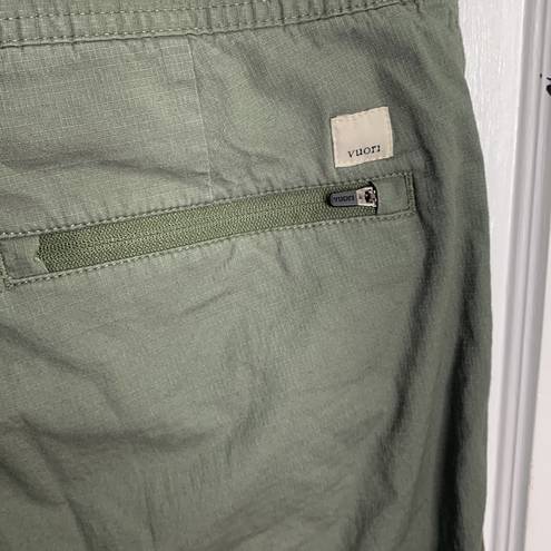 Vuori  Women’s Pants Ripstop Wide Leg Cropped in Army Green Sz Large