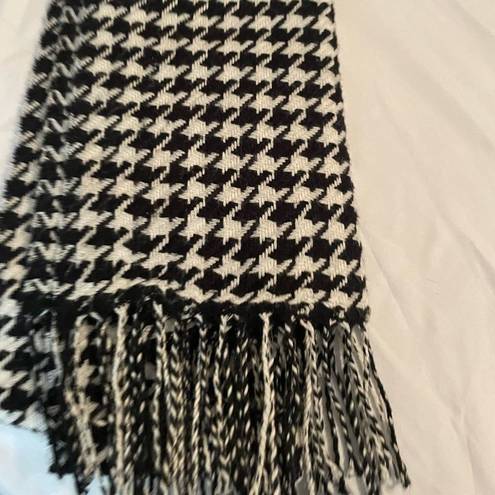 Houndstooth  print scarf  