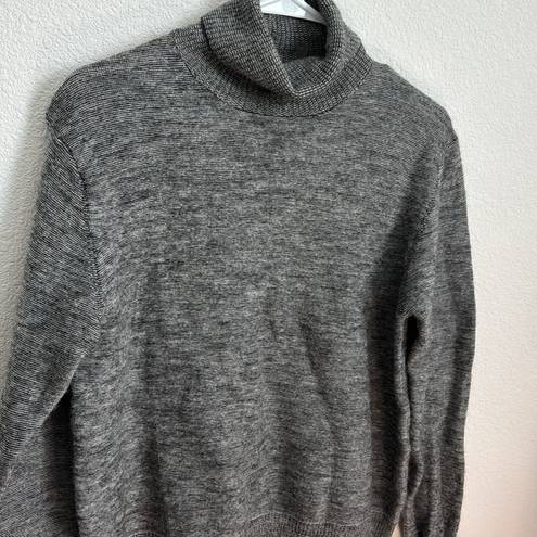 Banana Republic  Merino Wool Turtleneck Sweater | size large