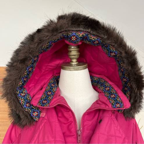 London Fog Vintage Folk Embroidered Puffer Coat with Faux Fur Hood Trim Medium