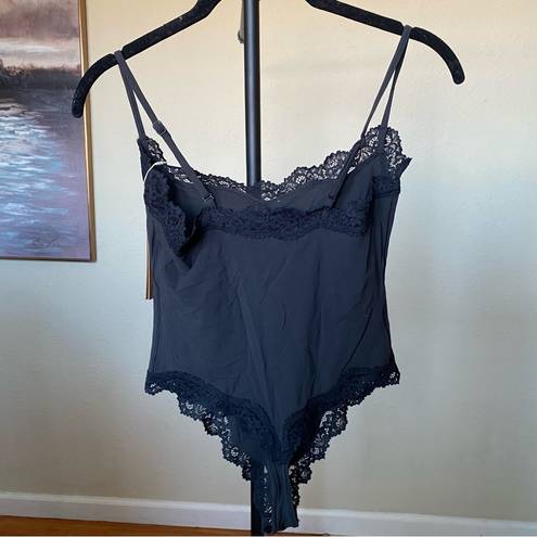 SKIMS fits everybody lace cami bodysuit Onyx black size M