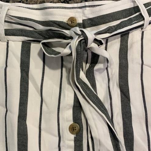 The Loft  Outlet White Gray Striped Button Through Midi Belted Skirt Size 4 EUC #6666