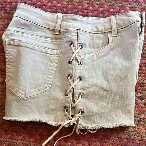 easel  LA DENIM GREY CUT OFF LACE UP SIDE WESTERN SHORTS