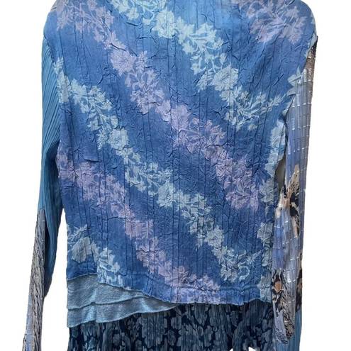 Alberto Makali  Blouse Top Womans Small Geometric Blue Long Sleeve V Neck Beaded