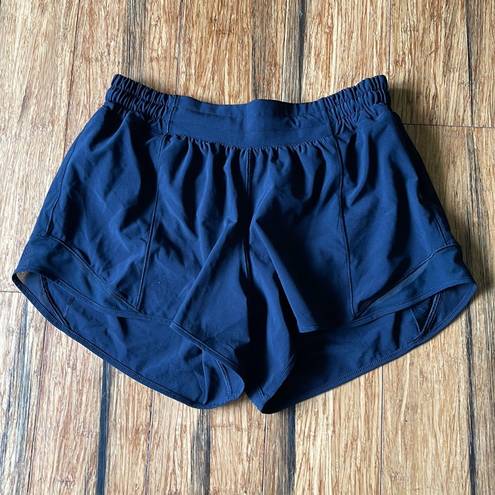 Lululemon Lullemon Hotty Hot Short II Long 4"