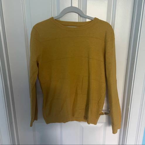 Harper  Lane Mustard Yellow/Goldenrod Sweater Sz M