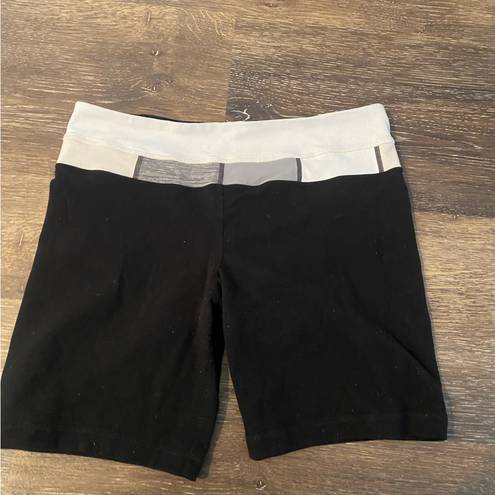 Lululemon  reversible biker shorts black size 8