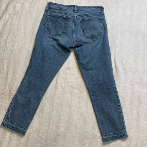 Gap  Girlfriend Raw Frayed Hem Denim Jean Cropped Dark Indigo Women’s Size 26