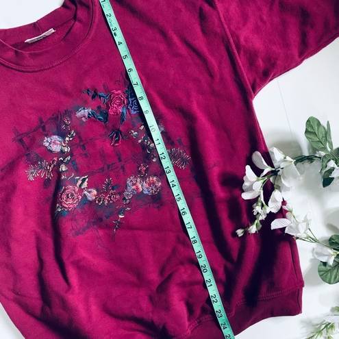 Northern Reflections Vintage  floral embroidery crewneck sweatshirt