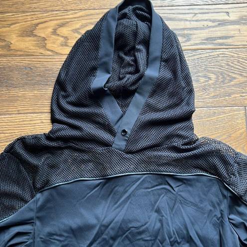 Zyia  Black Mesh Hooded Crop Sweatshirt Winner Hoodie Women’s size S. C15