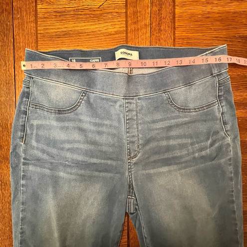 Sonoma  Good For Life Light Wash Capri Jeans Size 16