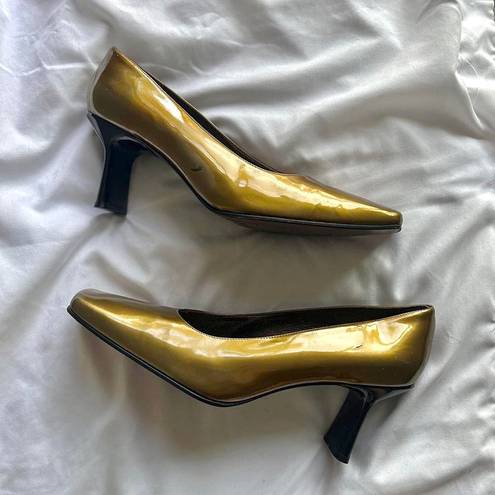 Stuart Weitzman 🍸VINTAGE  PATENT LEATHER PUMPS🍸