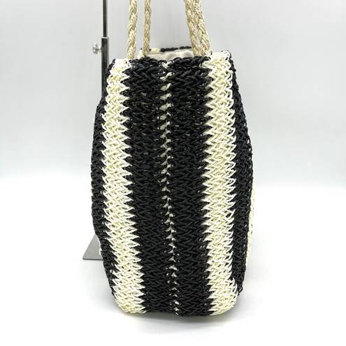 Bueno  Tote Bag Large Woven Straw Black Cream Beachy Boho Travel Summer Festival