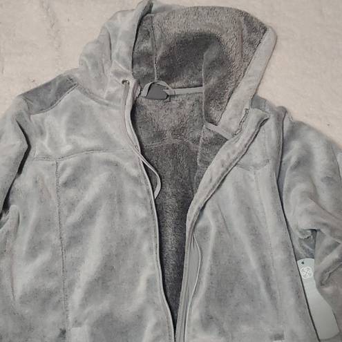 Daisy Fuentes  soft gray zip front jacket NWT 3X