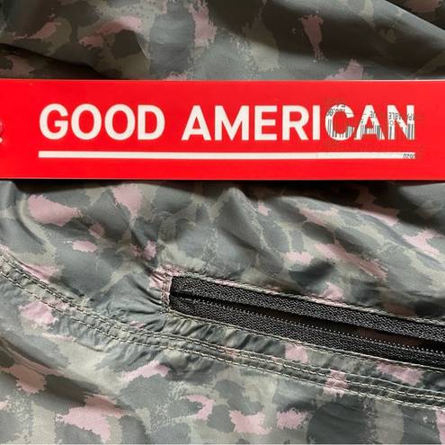 Good American NWT  Ferocious Running Jacket